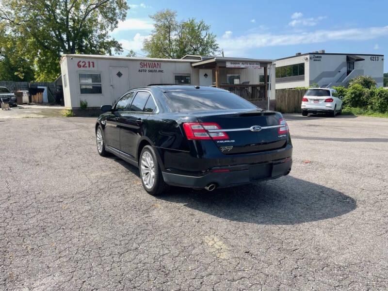 2018 Ford Taurus Limited