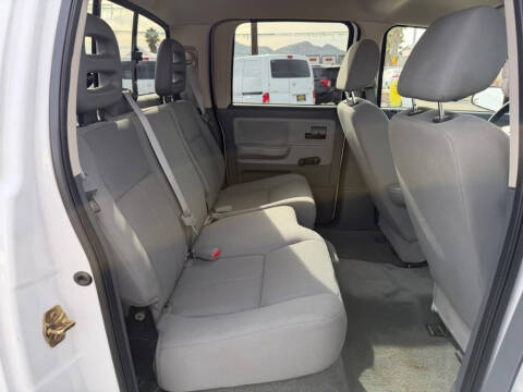 2006 Dodge Dakota ST