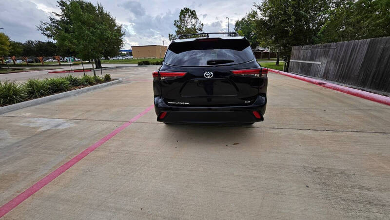 2023 Toyota Highlander XLE