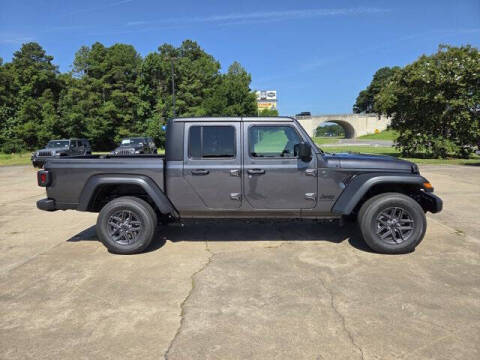 2025 Jeep Gladiator Sport S