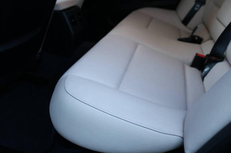 2011 BMW 3 Series 335i