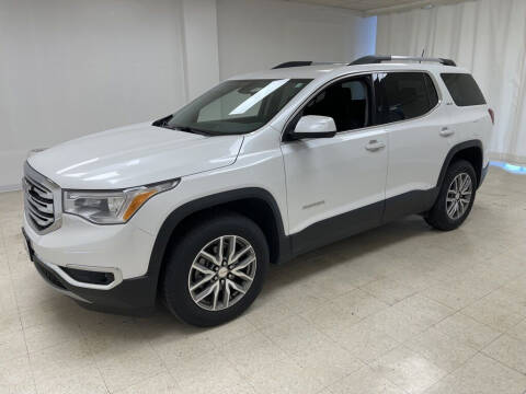 2017 GMC Acadia for sale at Kerns Ford Lincoln in Celina OH