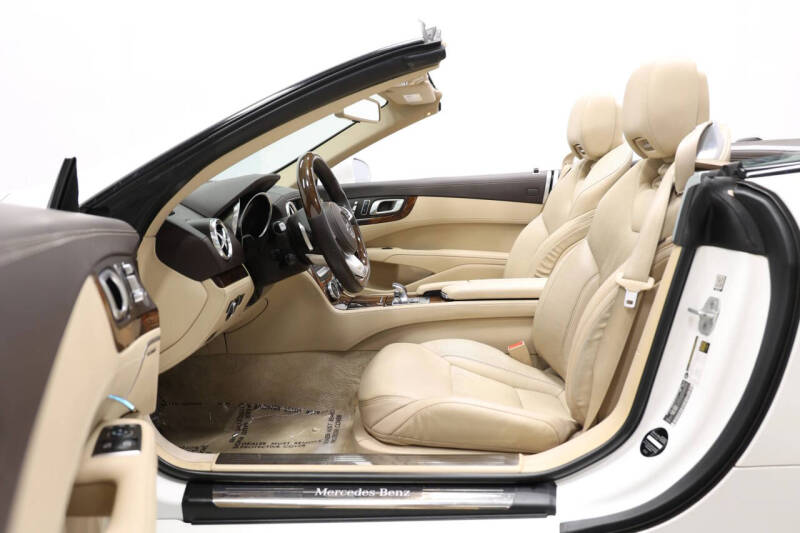 2017 Mercedes-Benz SL-Class