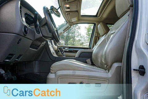 2016 Lincoln Navigator Select