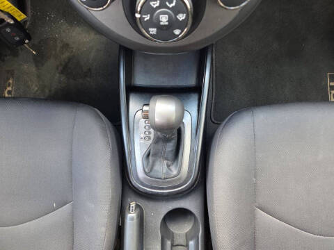 2011 Kia Soul +