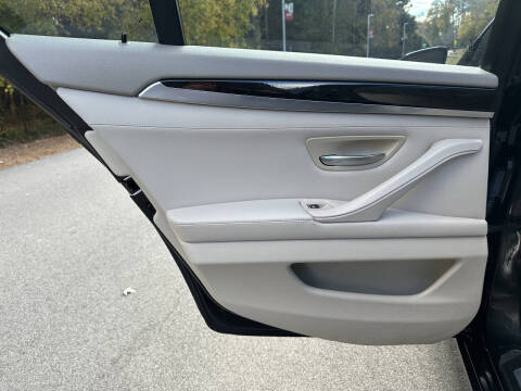 2014 BMW 5 Series 528i