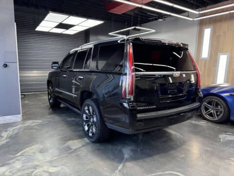 2020 Cadillac Escalade Platinum