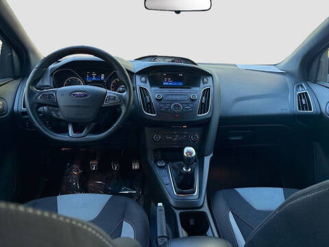 2017 Ford Focus ST