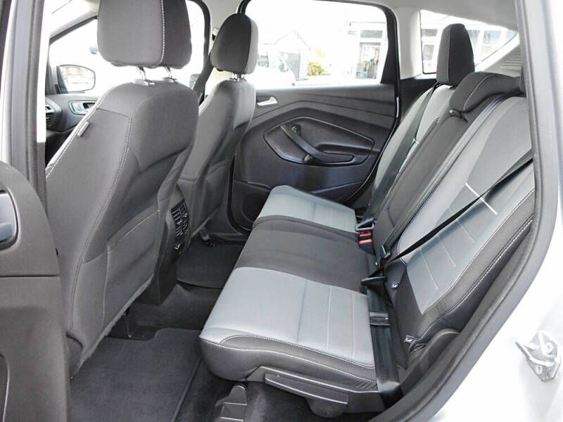 2015 Ford C-MAX Hybrid SE