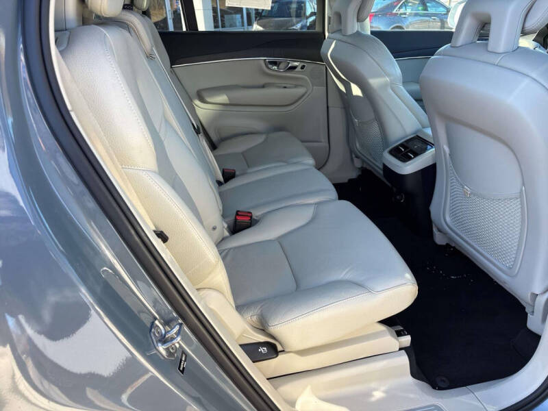 2020 Volvo XC90 T5 Momentum