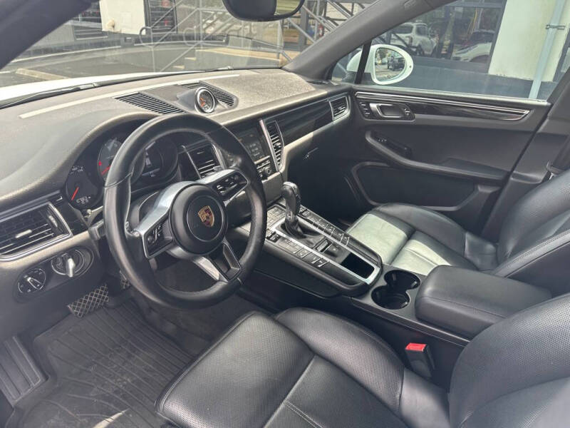 2016 Porsche Macan S