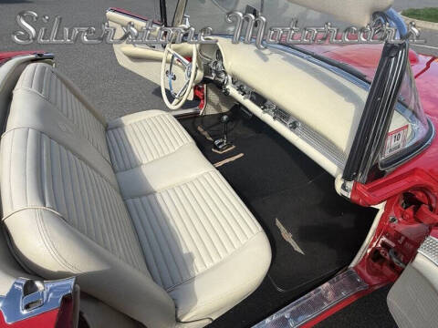 1957 Ford Thunderbird