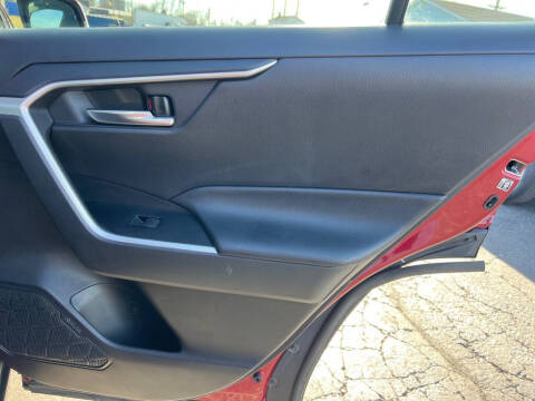 2020 Toyota RAV4 XLE