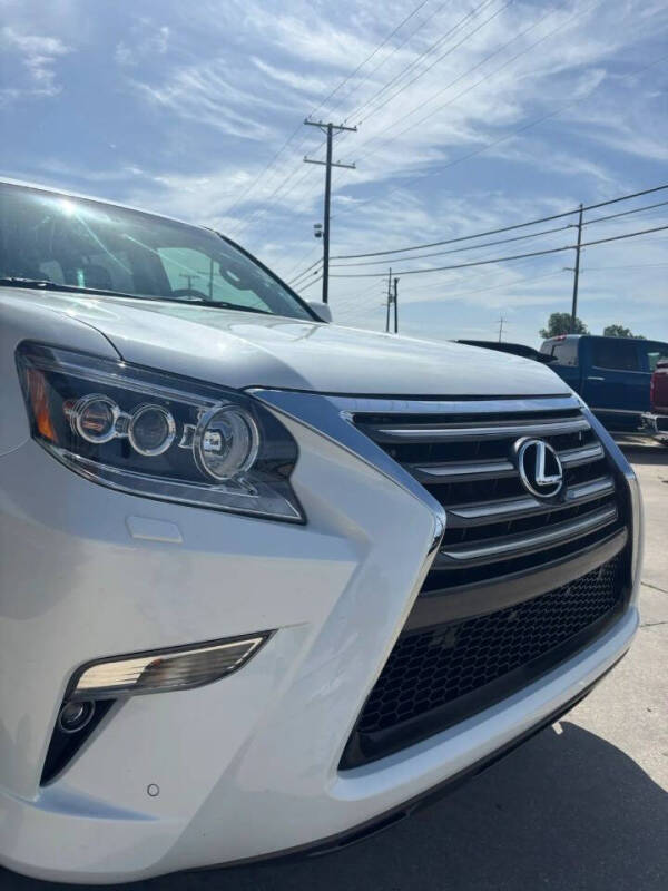 2017 Lexus GX 460