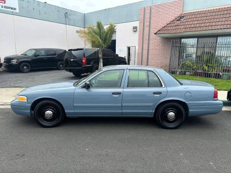 2009 Ford Crown Victoria Police photo 3