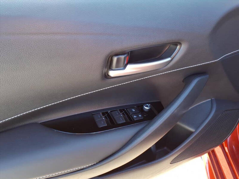 2020 Toyota Corolla Hatchback SE