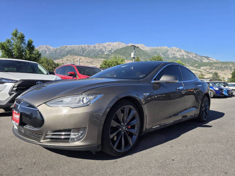 2016 Tesla Model S P90D's photo