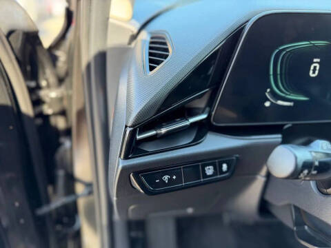 2023 Kia Niro