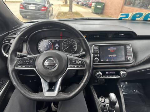 2020 Nissan Kicks SR