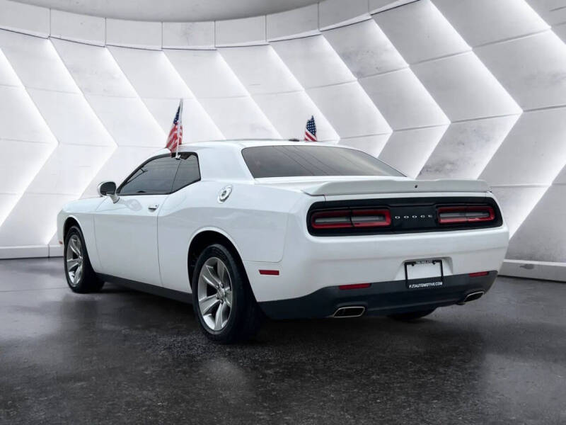 2019 Dodge Challenger SXT