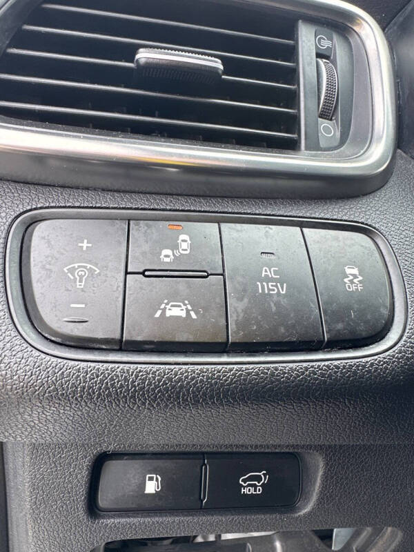 2017 Kia Sorento SX Limited V6