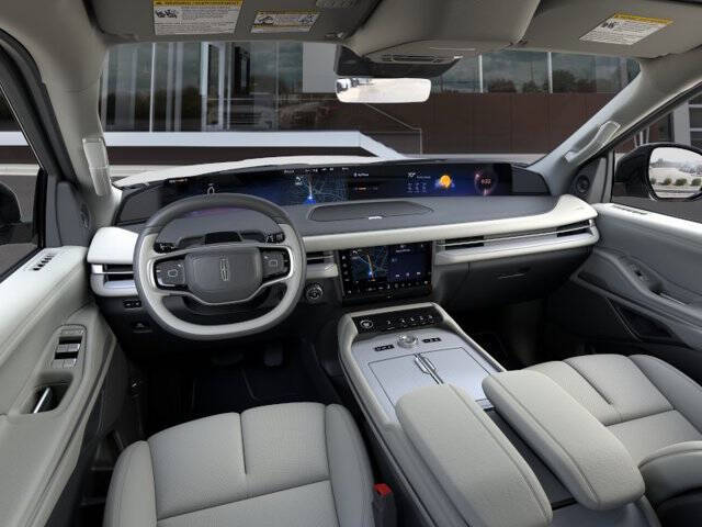 2026 Lincoln Navigator L Premiere
