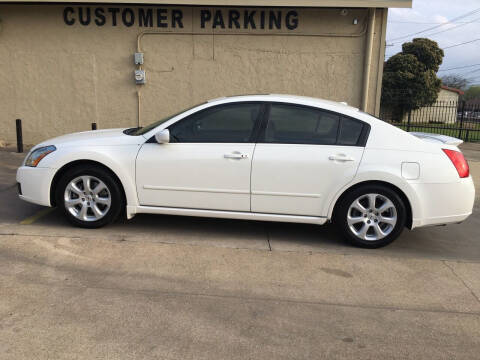 white nissan maxima 2008