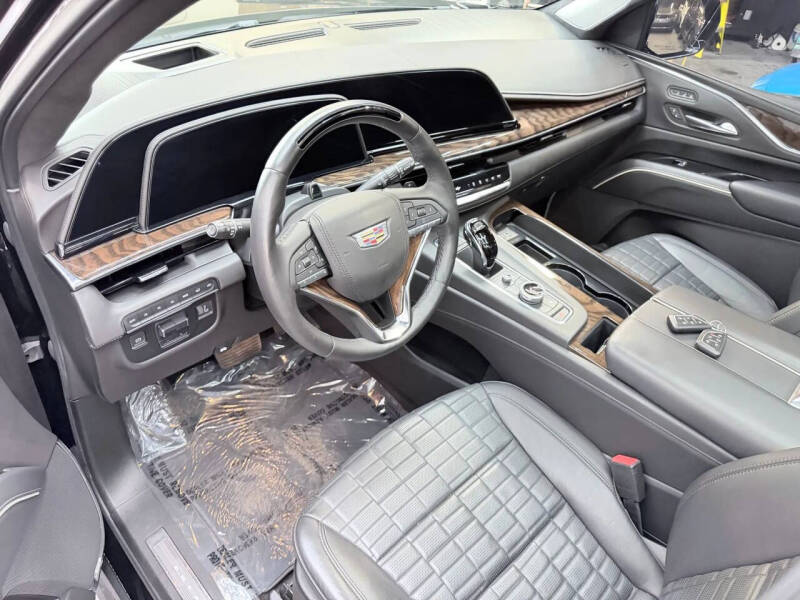 2022 Cadillac Escalade ESV Sport Platinum