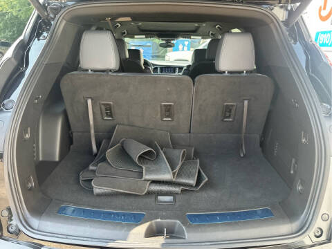 2022 Buick Enclave Essence