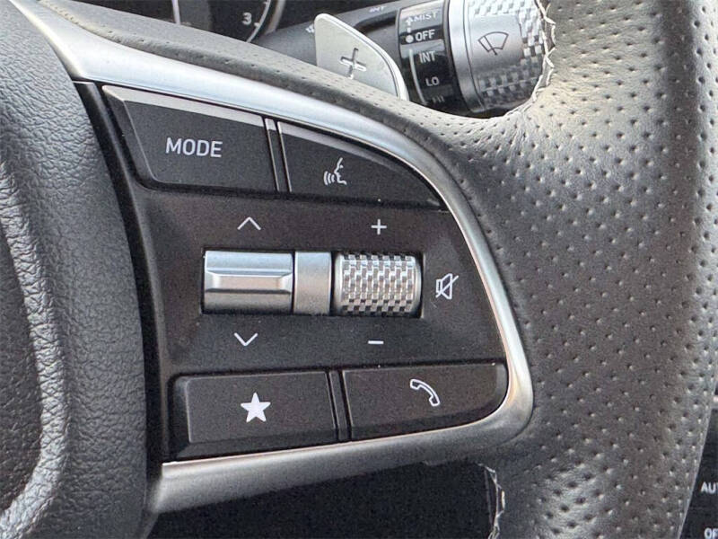 2026 Genesis G70 2.5T Standard