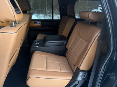 2011 Lincoln Navigator L