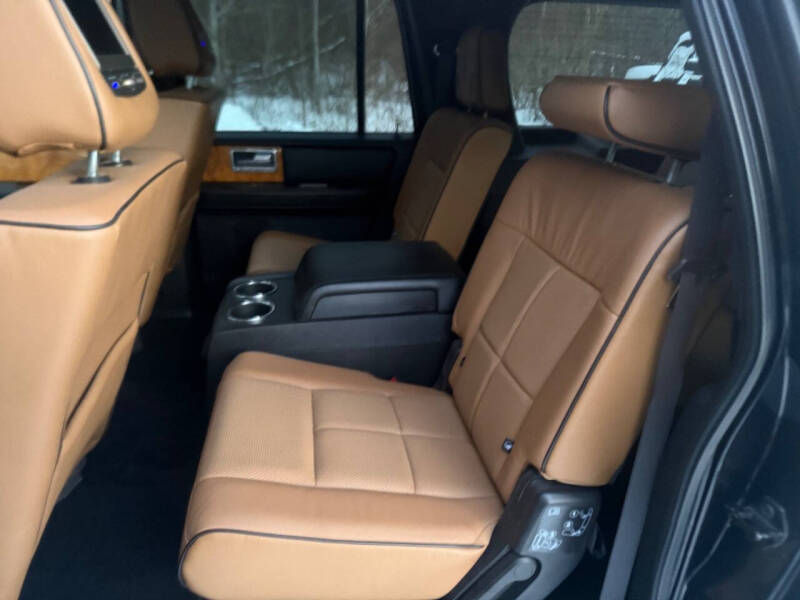 2011 Lincoln Navigator L