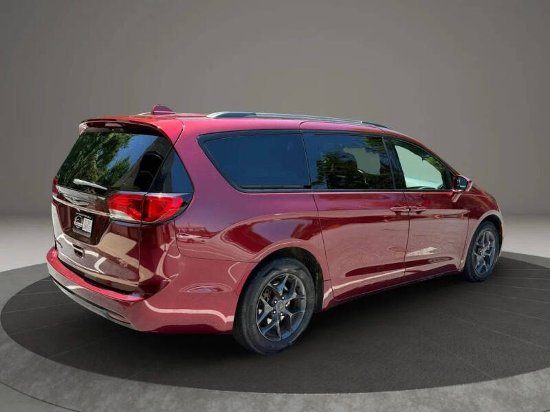 2018 Chrysler Pacifica Touring L Plus