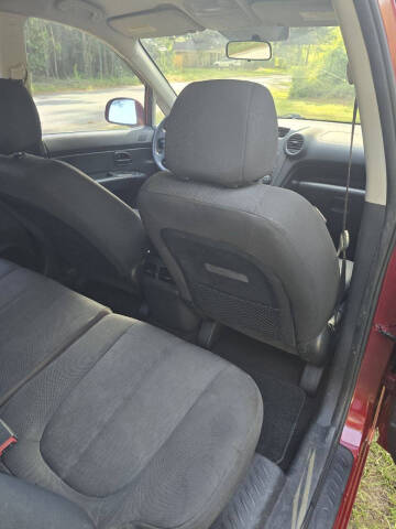 2010 Kia Rondo