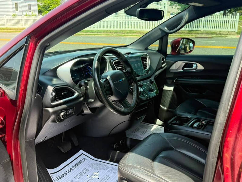 2020 Chrysler Pacifica Hybrid Touring L
