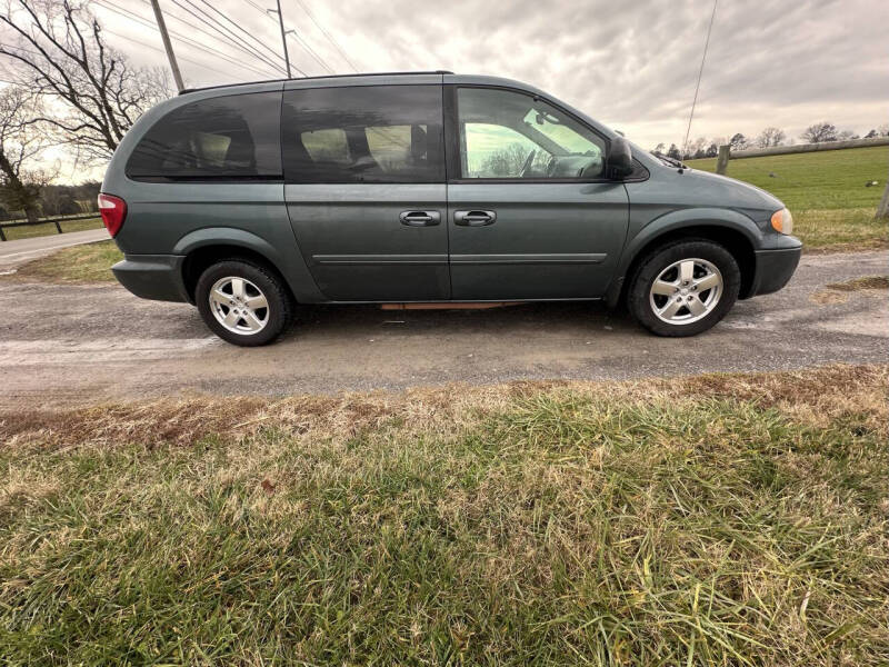 2005 Dodge Grand Caravan SXT