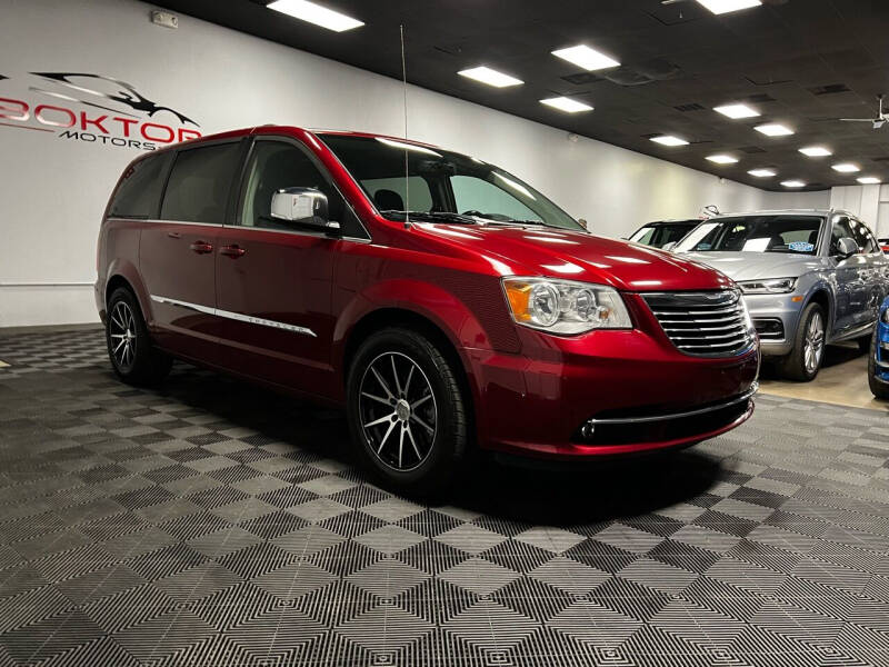 2015 Chrysler Town and Country for sale at Boktor Motors - Las Vegas in Las Vegas NV