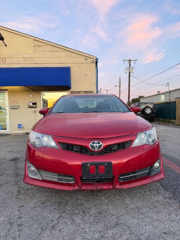 2014 Toyota Camry SE