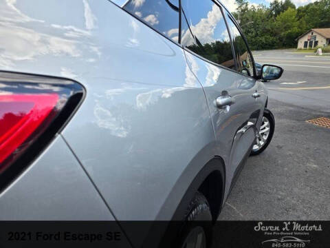 2021 Ford Escape SE