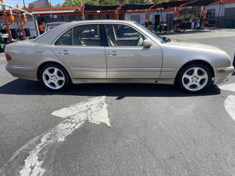 2001 Mercedes-Benz E-Class E 320