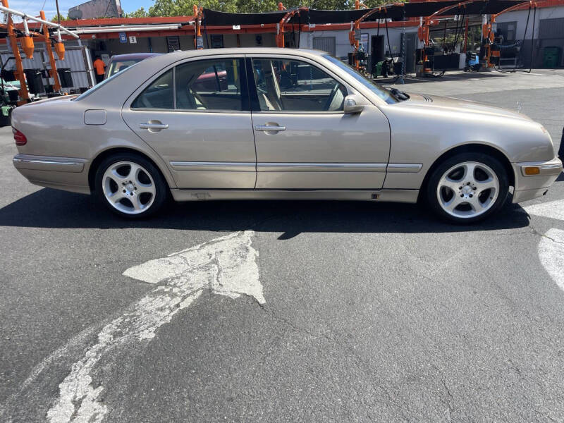 2001 Mercedes-Benz E-Class E 320