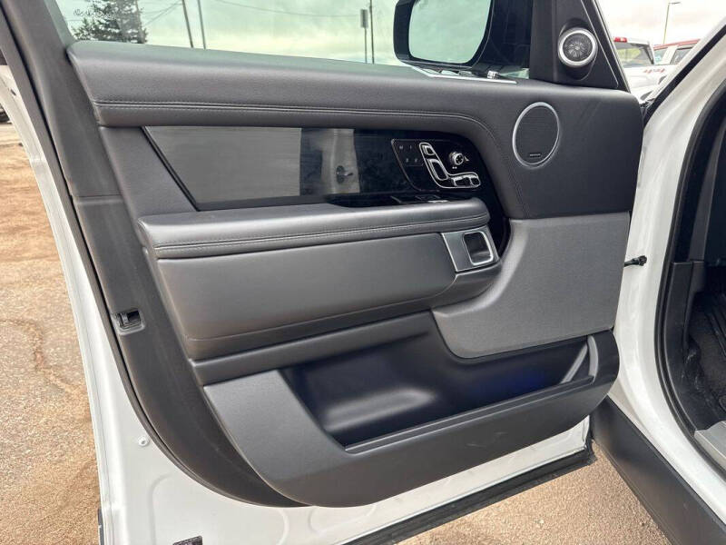 2020 Land Rover Range Rover P525 HSE