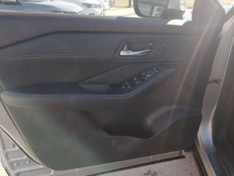 2022 Nissan Rogue SL