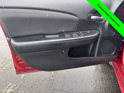 2012 Chrysler 200 Touring