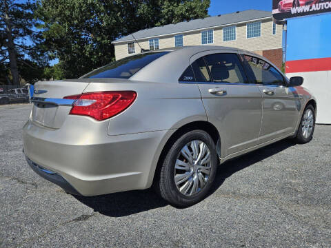 2014 Chrysler 200 LX