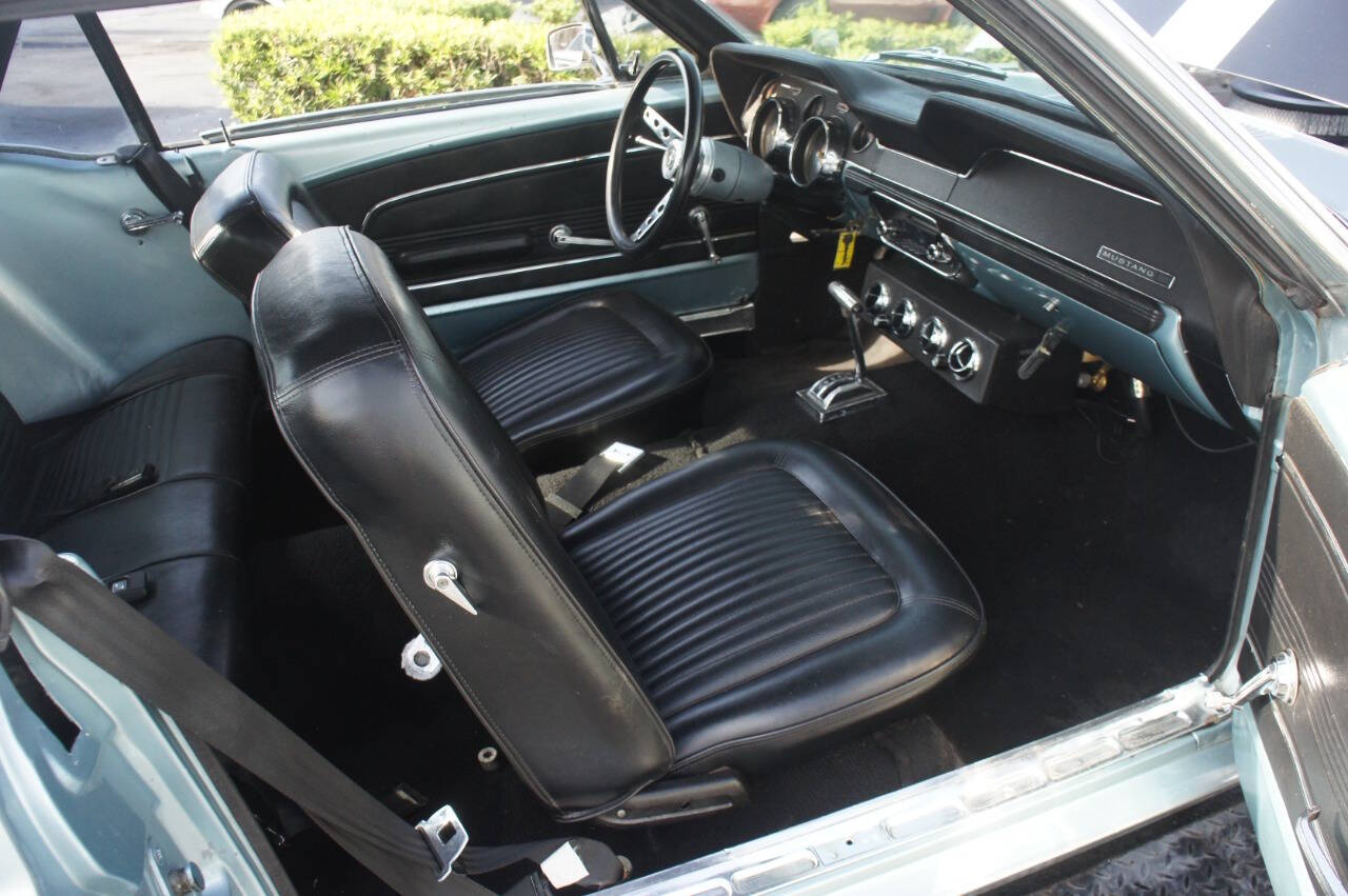 1967 Ford Mustang 21