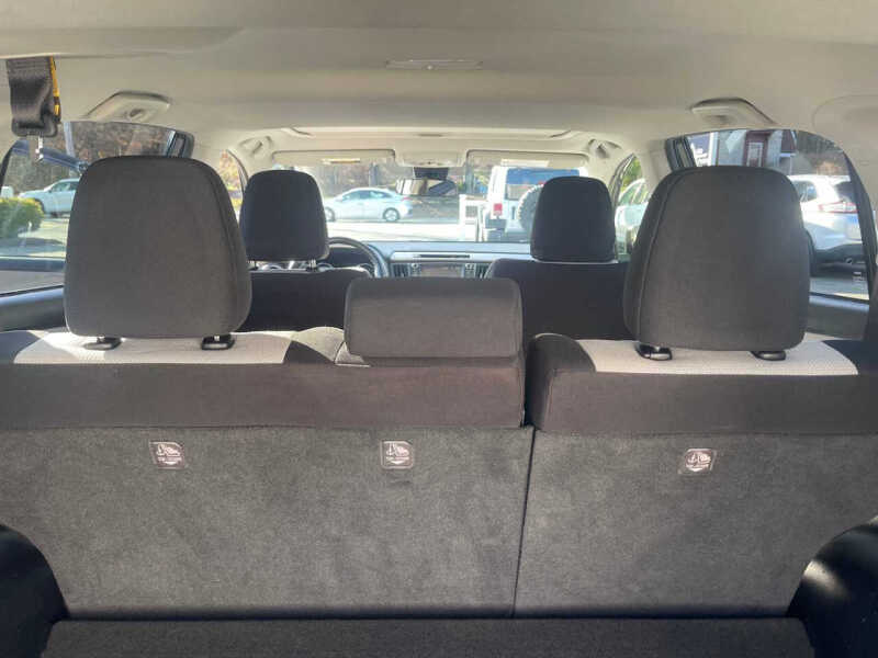 2017 Toyota RAV4 Hybrid XLE