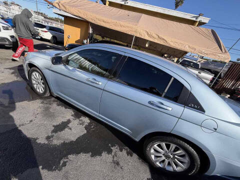 2013 Chrysler 200 Touring