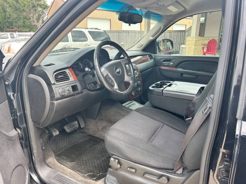 2012 Chevrolet Suburban LS