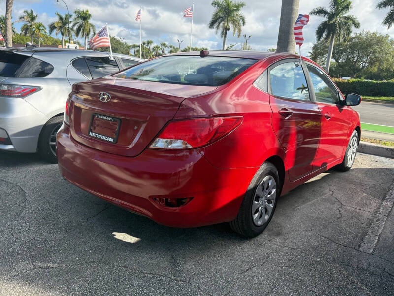 2017 Hyundai Accent SE